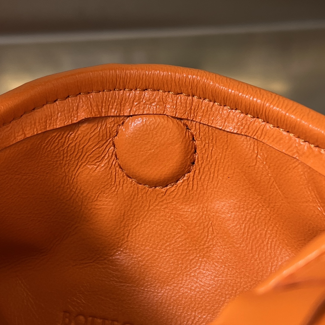 Mini Hop Intrecciato Leather Shoulder Bag Orange